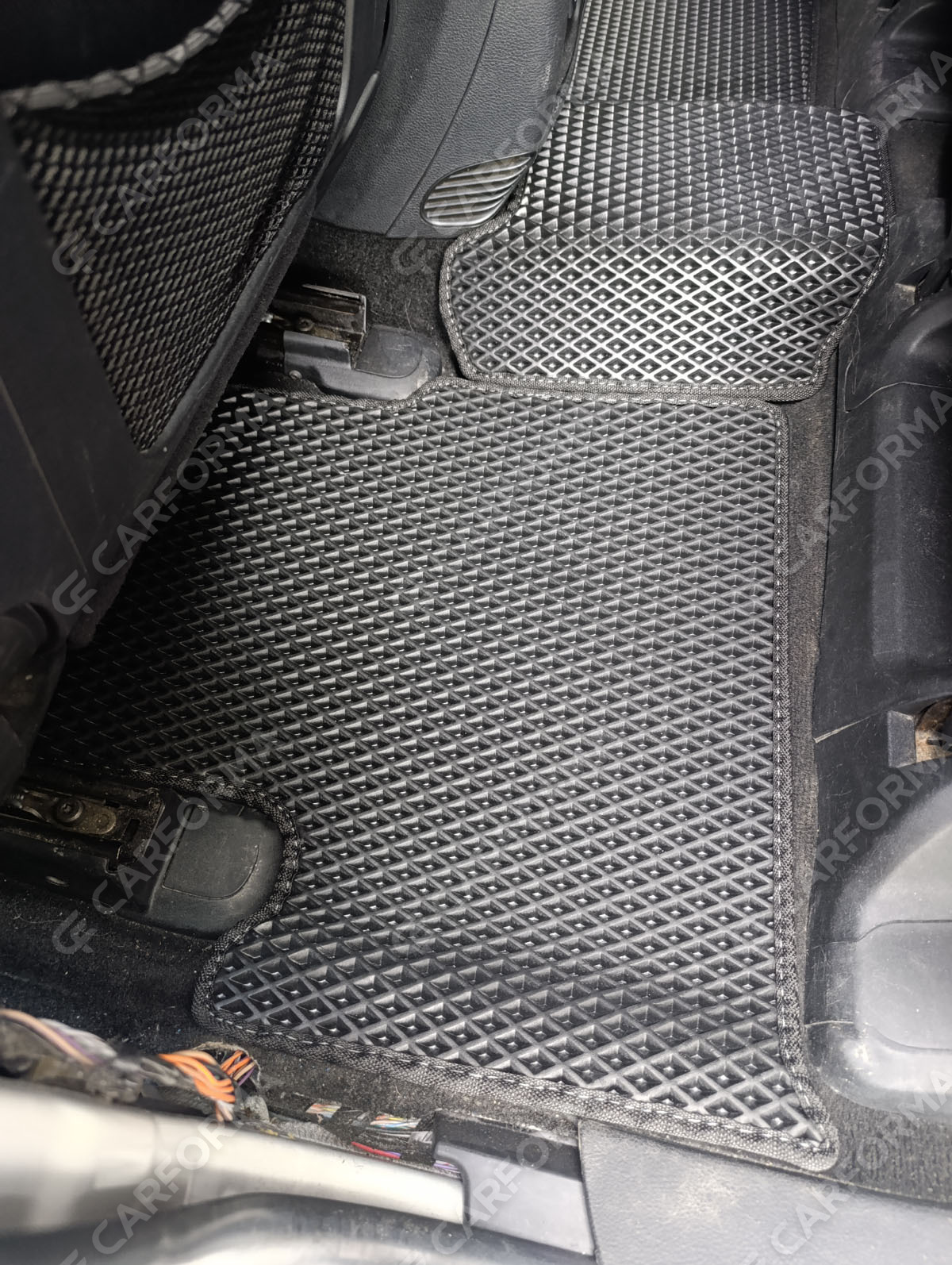 Ворсовые коврики на Jeep Grand Cherokee (WK2) 2010&nbsp;-&nbsp;2022 в Кургане