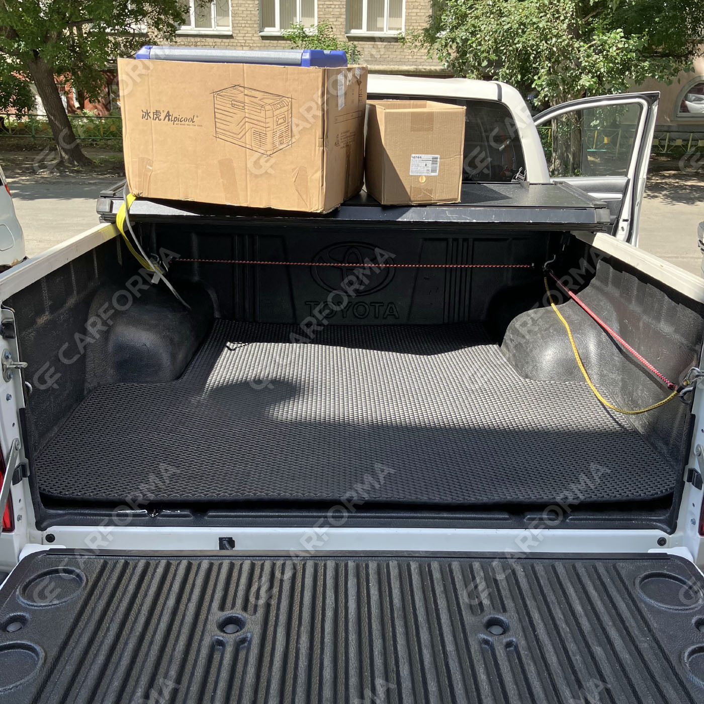 Коврики на Toyota Hilux VII 2008&nbsp;-&nbsp;2015 в Кургане