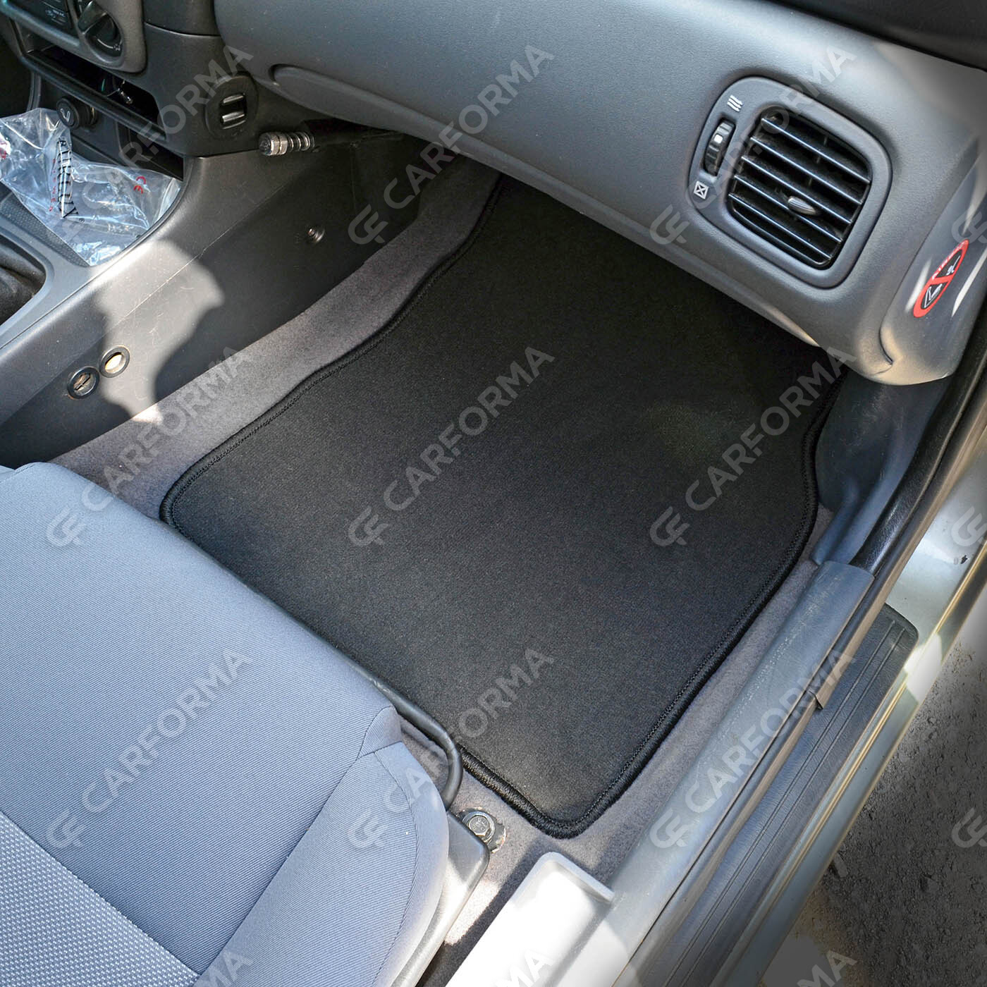 Ворсовые коврики на Nissan Almera 2 (N16) 2000&nbsp;-&nbsp;2006 в Кургане