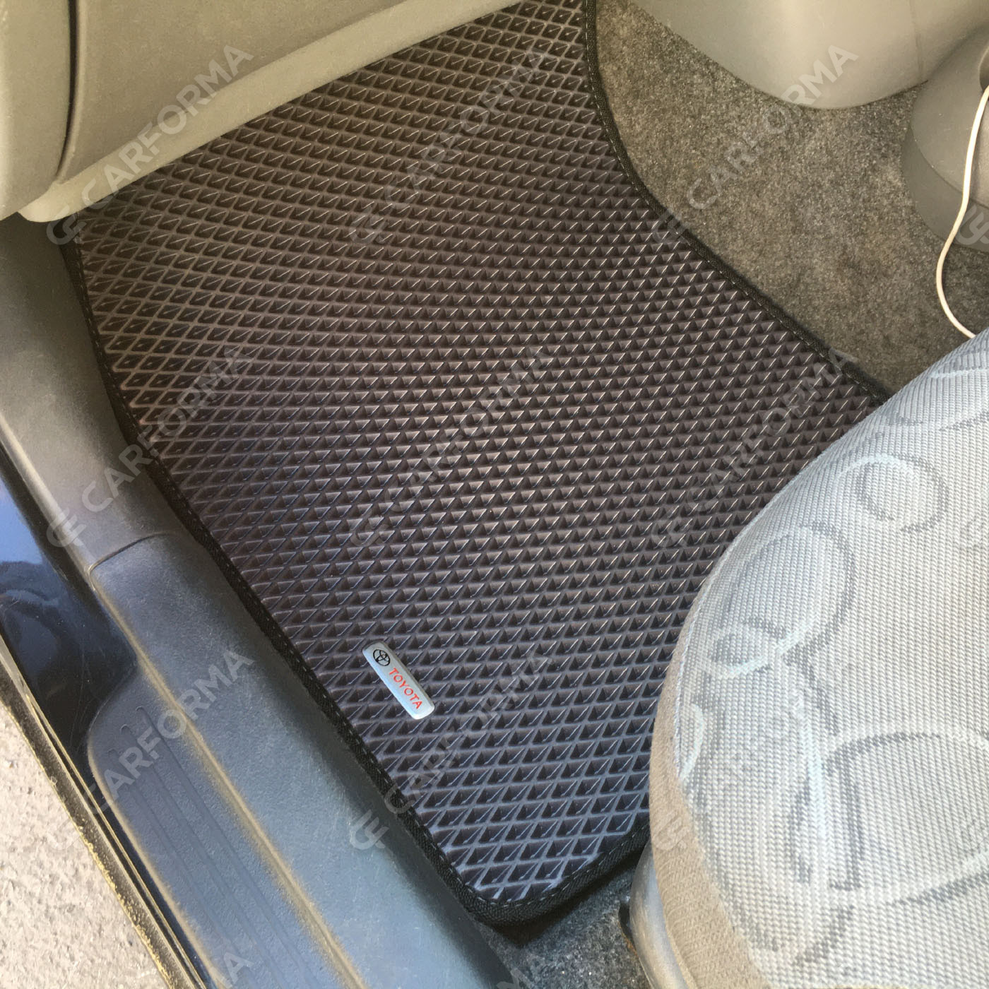 Коврики на Toyota Vitz I 1998&nbsp;-&nbsp;2005 в Кургане