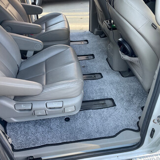 EVA коврики на KIA Carnival III 7 мест 2014 - 2021 в Кургане EVA коврики на KIA Carnival III 7 мест 2014 - 2021 в Кургане