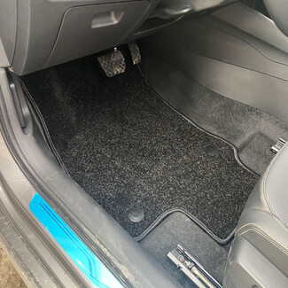 Ворсовые коврики на Audi Q2L 2016&nbsp;-&nbsp;2026 в Кургане