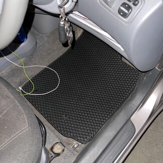 Коврики на Toyota Vitz I 1998&nbsp;-&nbsp;2005 в Кургане