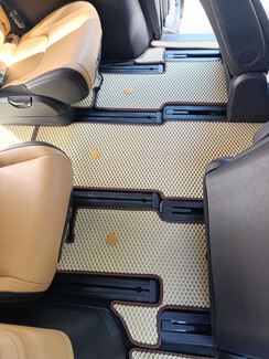 Ворсовые коврики на KIA Carnival IV корейская сборка 2020 - 2025 в Кургане