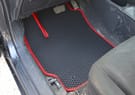 Коврики на Toyota Yaris II 2005 - 2011 в Кургане
