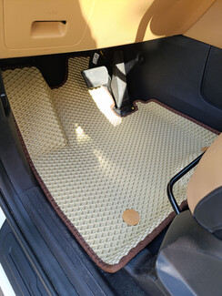 EVA коврики на KIA Carnival IV 11 мест 2020 - 2026 в Кургане EVA коврики на KIA Carnival IV 11 мест 2020 - 2026 в Кургане