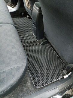 Коврики на Toyota Corolla Fielder (E14) 2006&nbsp;-&nbsp;2012 в Кургане