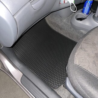 Коврики на Toyota Vitz I 1998&nbsp;-&nbsp;2005 в Кургане