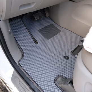 EVA коврики на KIA Carnival III 7 мест 2014 - 2021 в Кургане EVA коврики на KIA Carnival III 7 мест 2014 - 2021 в Кургане